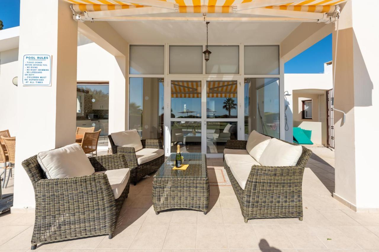 Villa Savoya Sunrise By Ezoria Villas Coral Bay Exterior foto